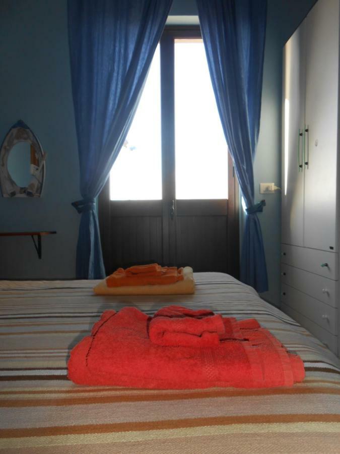 B&B Ro.Ma. Barcellona-Pozzo di Gotto Buitenkant foto